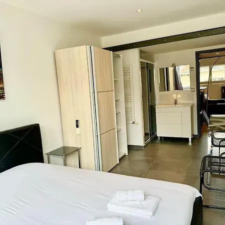 A L Urban De Champagne - * رانس